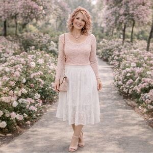 Aritzia Talula Pink Lace Scoop Neck Long Sleeve Top Size S